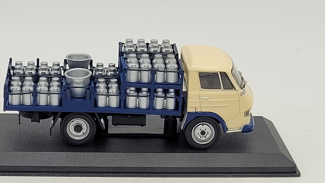 CITROEN BELPHEGOR 350 N 1966 1/43 LIVREUR DE LAITS