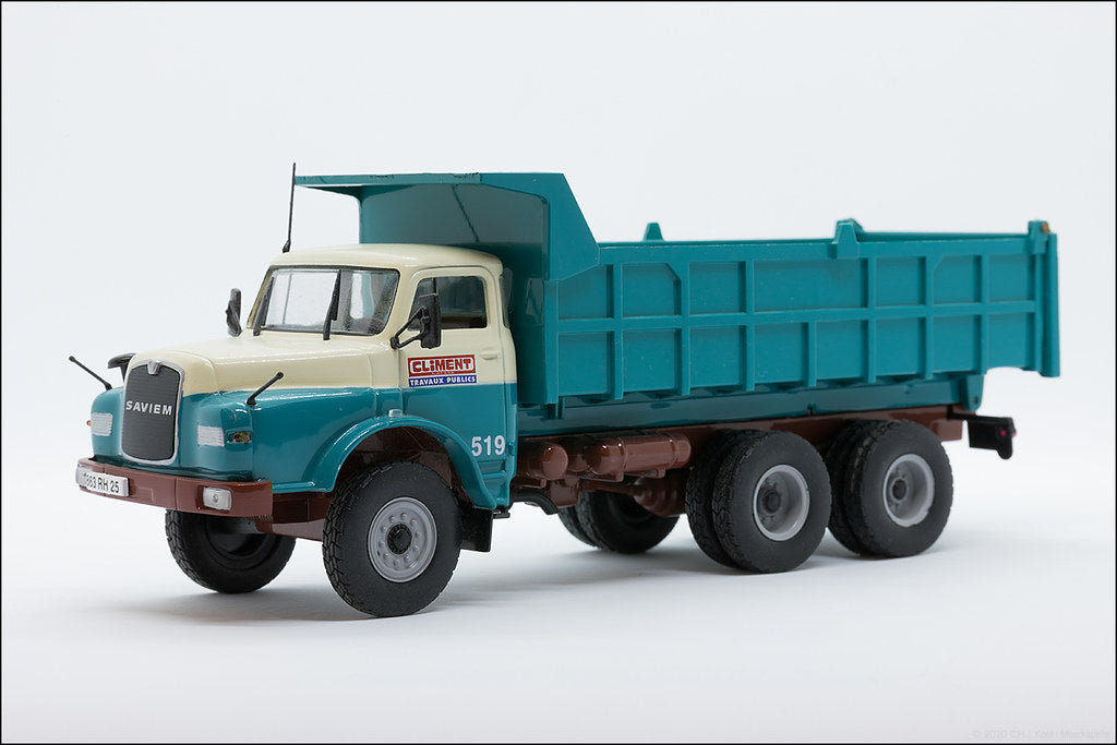camion benne saviem 32.256 T.P (CLIMENT) 1978 1/43