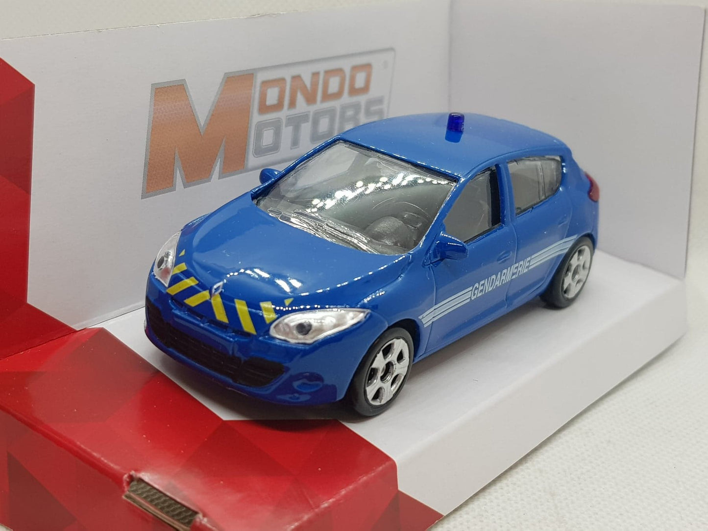 VOITURE DE GENDARMERIE 1/43