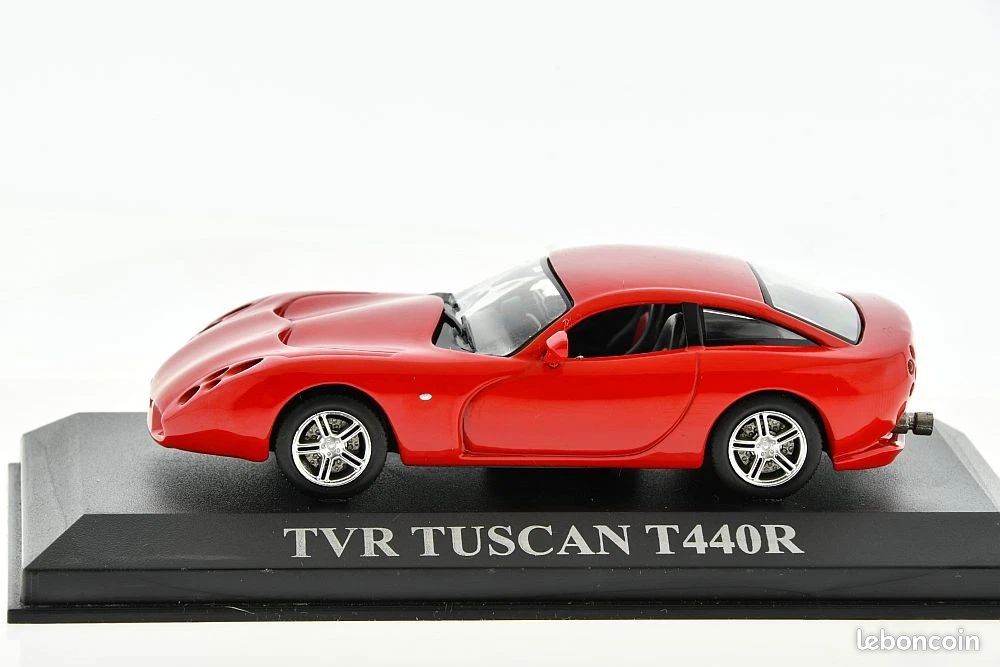 TVR TUSCANT T 440 R CONCEPT 2003 IXO 1/43