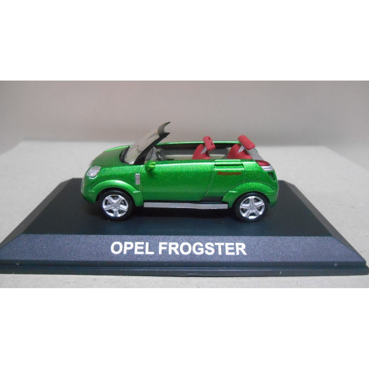 OPEL FROGSTER PROTOTYPE 2001 1/43 IXO