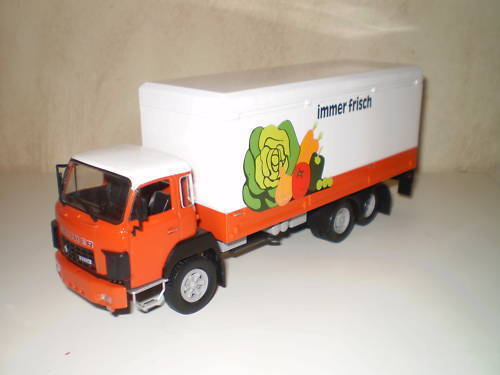 CAMION SAURER TRANSPORT IMMER FRISCH 1978 1/43