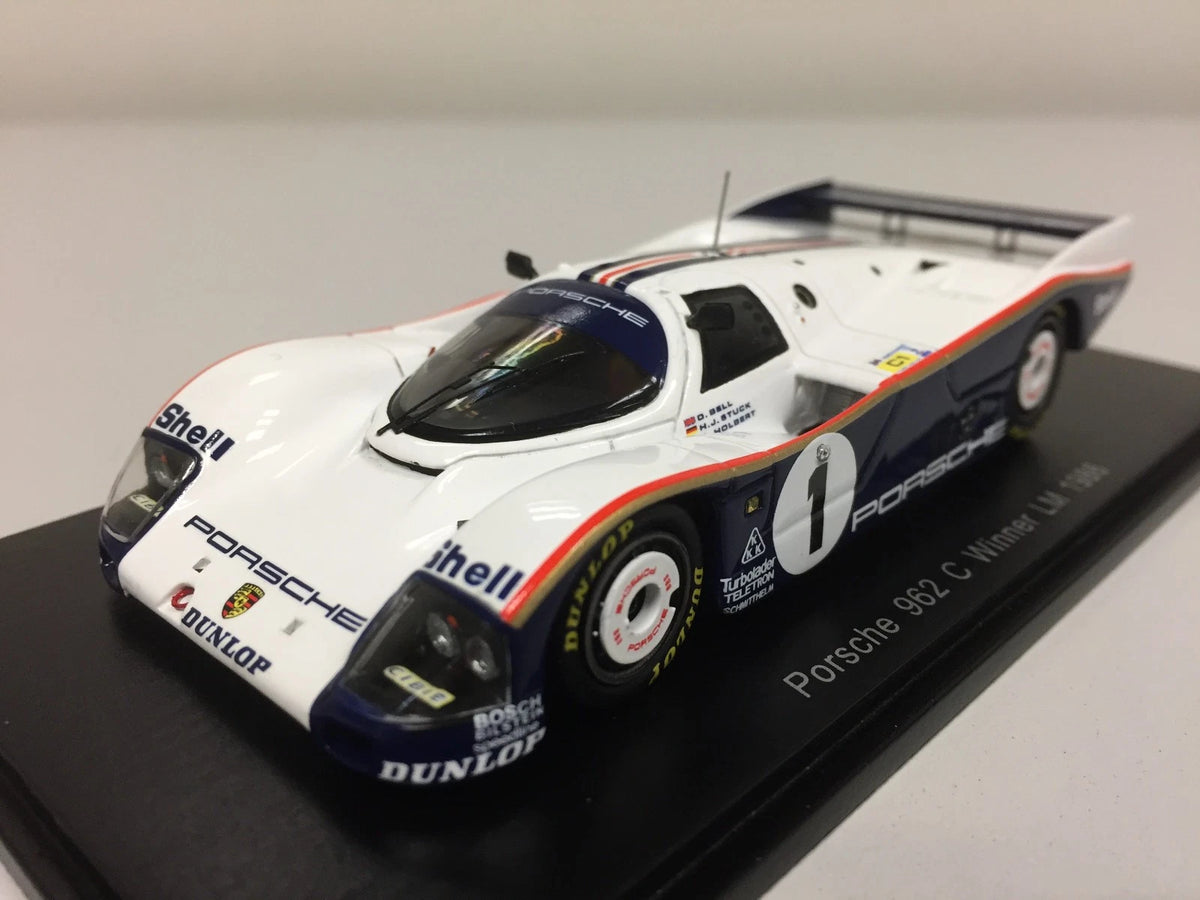 PORSCHE 962 24H DU MANS 1986 / D. BELL/ A. HOBBERT / H. STUCK / IXO / 1/43