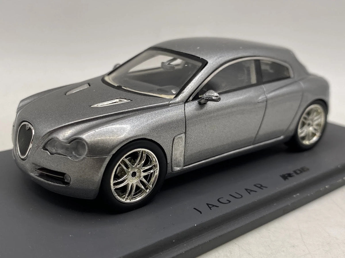 JAGUAR R D 6 PROTOTYPE 1/43 IXO LES ANNEE 2000