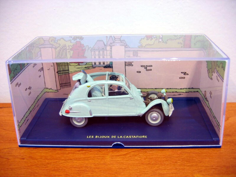 VOITURE TINTIN 1/43 LES BIJOUX DE LA CASTAFIORE 1954