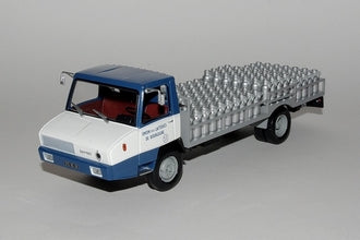 RENAULT BERLIET STRADAIR 20 LAITIER  1967  1/43