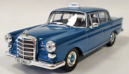 MERCEDES 200D TAXI 1965 1/43 (MANQUE RETRO GAUCHE EST CYCLE MERCEDES )