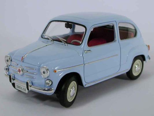 FIAT 600 BERLINE AVEC CA PROTECTION EN PLASTIQUE DUR 1/18  1963