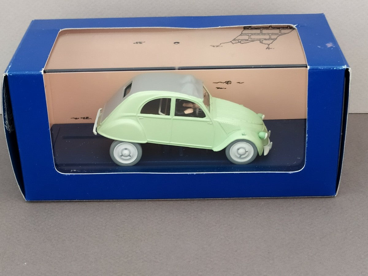 voiture tintin l affaire tournesol 1/43 annee 1949