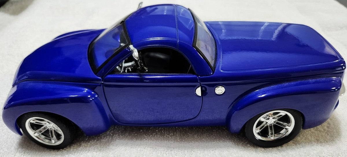 CHEVROLET 2000 SSR MAISTO  1/18