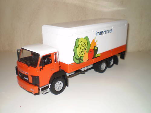 CAMION SAURER TRANSPORT IMMER FRISCH 1978  1/43